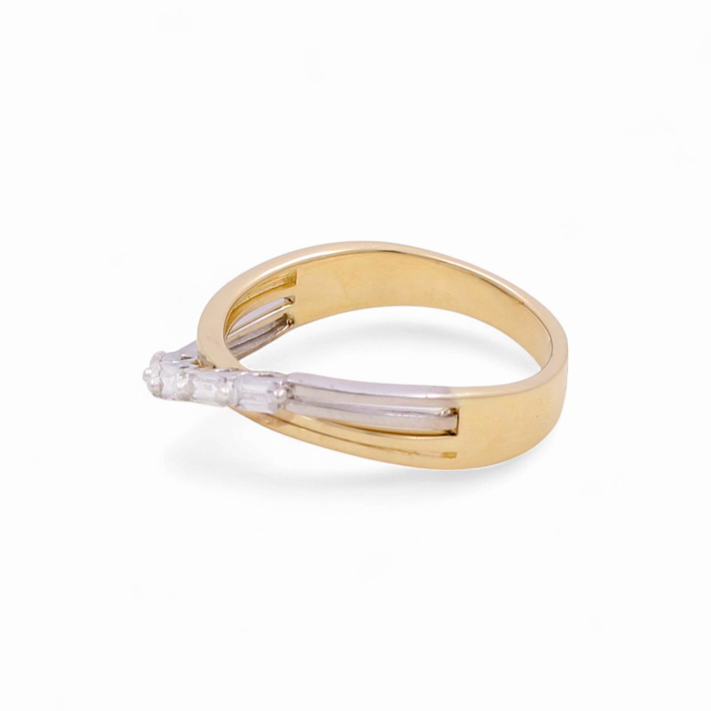 14K Yellow and White Gold Fashion Woman’s Ring / Stone: CZ / Size: 7 / Weight: 3.1 GR / KEEWRTT4FS