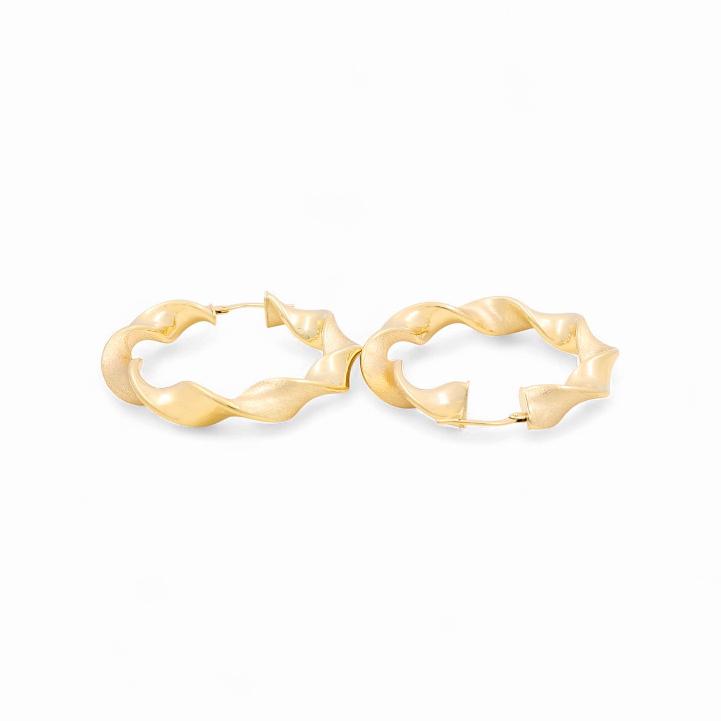 14K Yellow Gold Women's Twist Hoops Earrings / Size: 30 MM / Weight: 5.2 GR / 240-00581