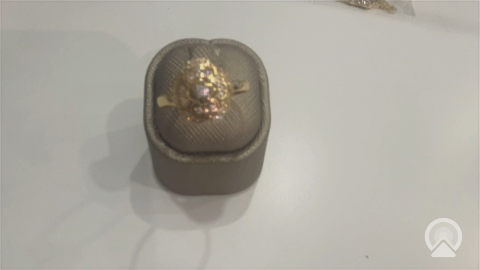 14K Yellow Gold Flower Women's Ring with Cz / Size: 8.25 / Weight: 2.1GR / DQWR4FL-10