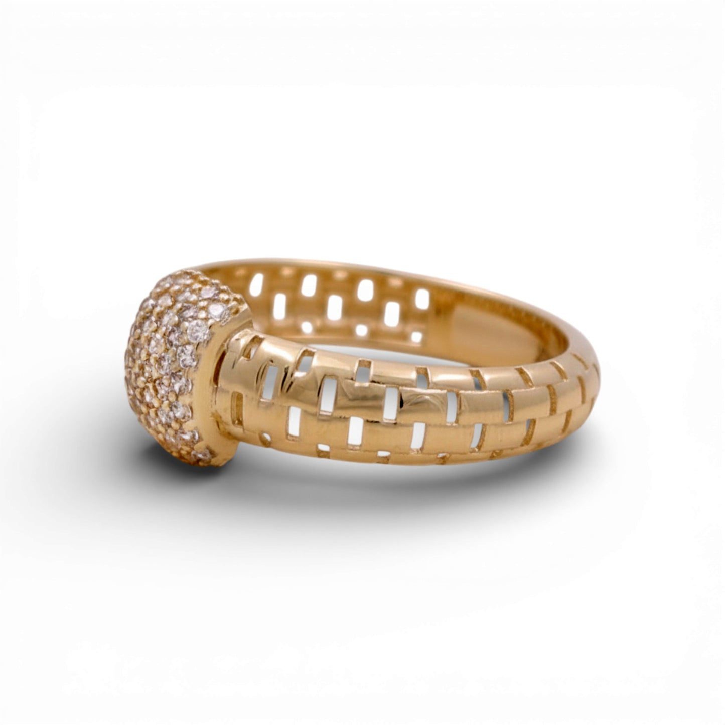 14K Yellow Gold Fashion Women's Ring with Cz / Size: 8 / Weight: 2.3 GR / Y24-716