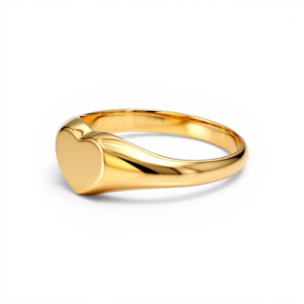 10K Yellow Gold Heart Women's Ring / Size: 8.25. / Weight: 1.6 GR / DQWR0HR-24