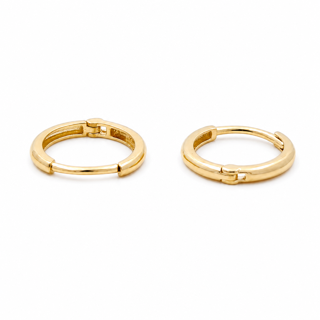 14K Yellow Gold Small Plain Hoops Earrings / Size: Small / 0607200