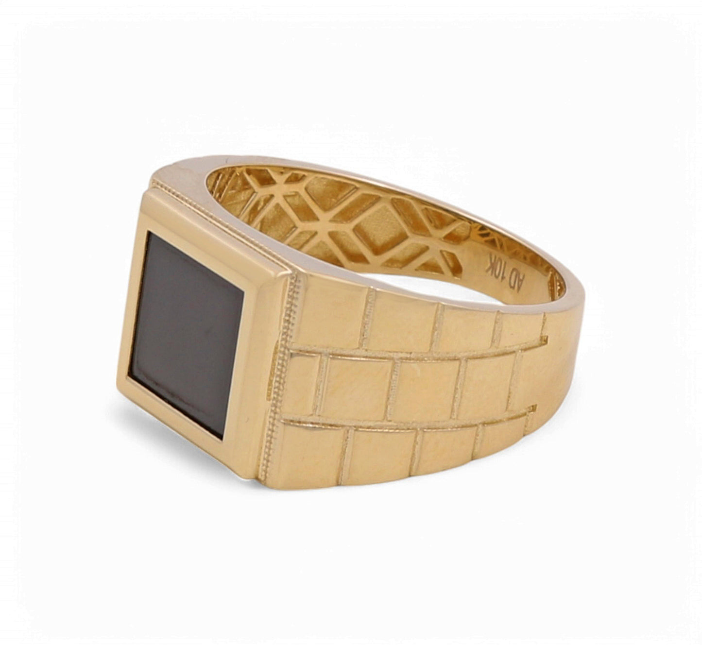 10K Yellow Gold Fashion Men's Ring with Onyx / Size: 10.5 / Weight: 5.2 GR / P04FM-545