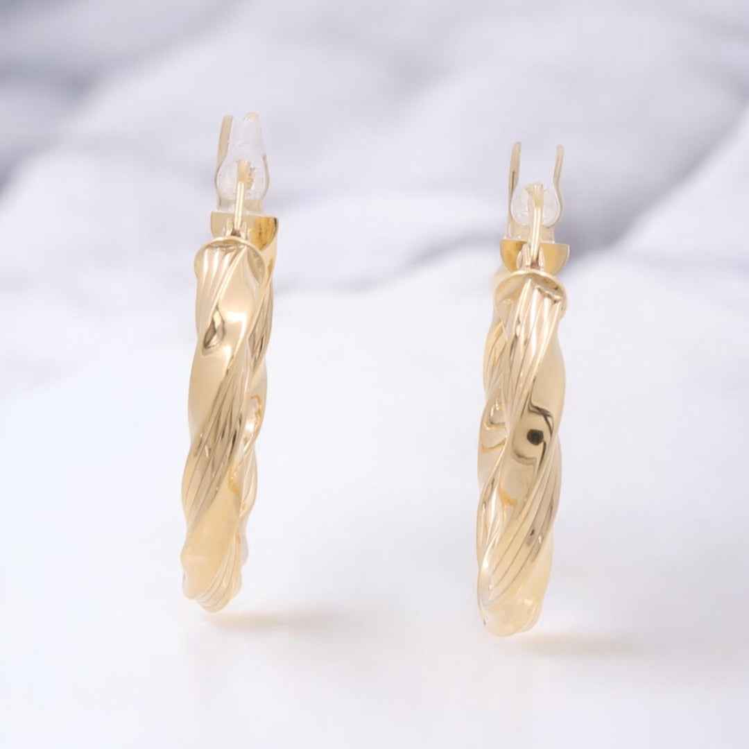 14K Yellow Gold Women’s Twisted Hoop Earrings / Size: 3MM x 15MM / CSEH4TR