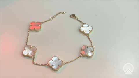 10K Yellow Gold Women's Bracelet with Five Mother of Pearl Clover / Size: 7" 13mm / Weight: 5.3 GR / CQWB0CLV-4