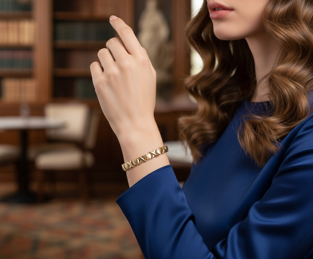 14K Yellow Gold Women's Bracelet with Hearts / Size: 7.5" / Weight: 7.8 GR / COWB4HR-7