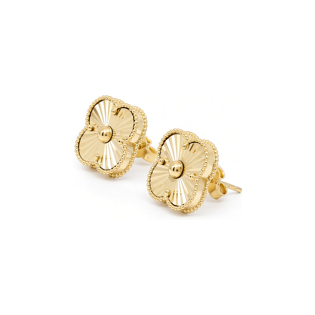 14K Yellow Gold Clover Earrings / Size: 11mm / Weight: 3 GR / P04VC-7