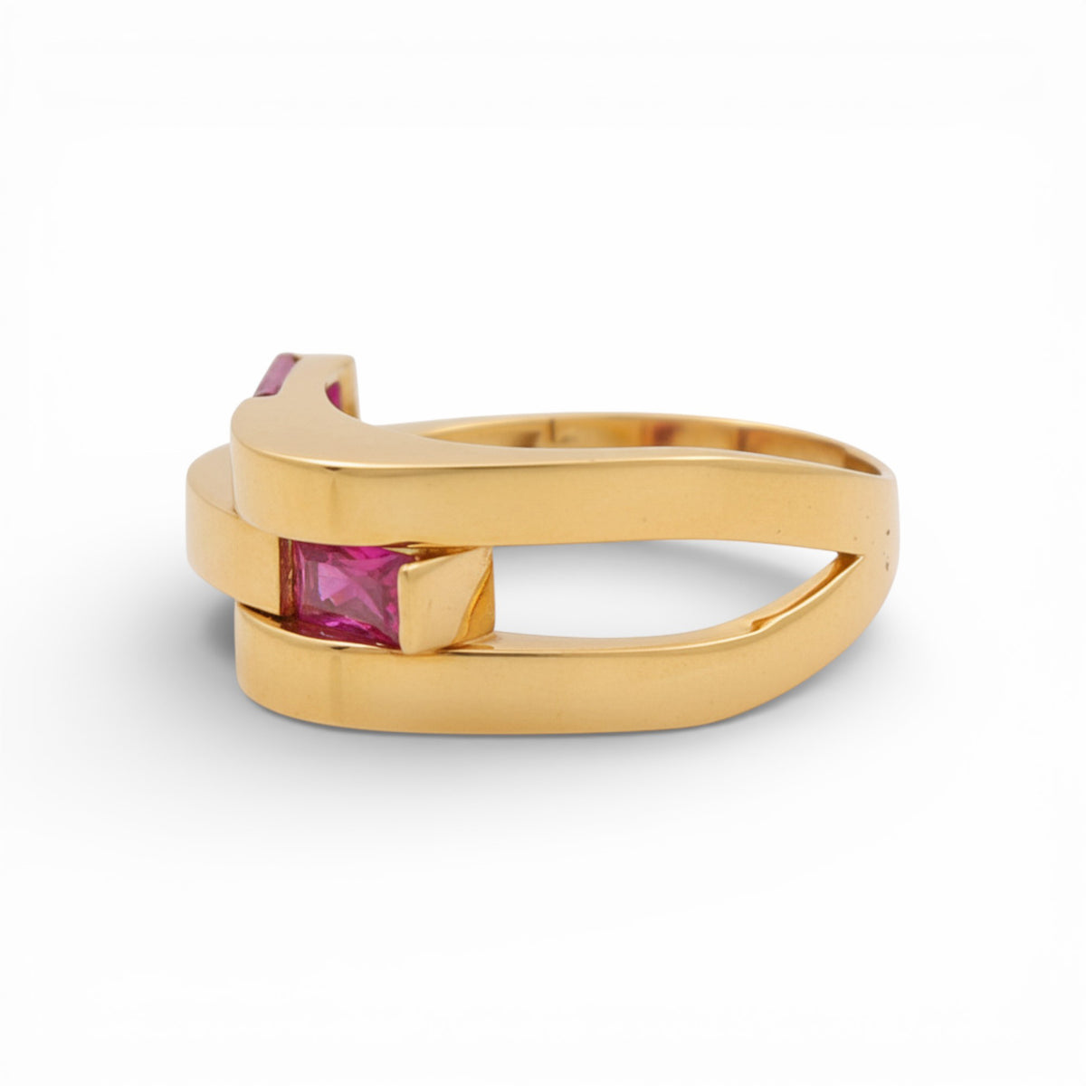 14K Yellow Gold Fashion Women's Ring with Red Cz / Size: 7 / Weight: 3.2 GR / QR-51