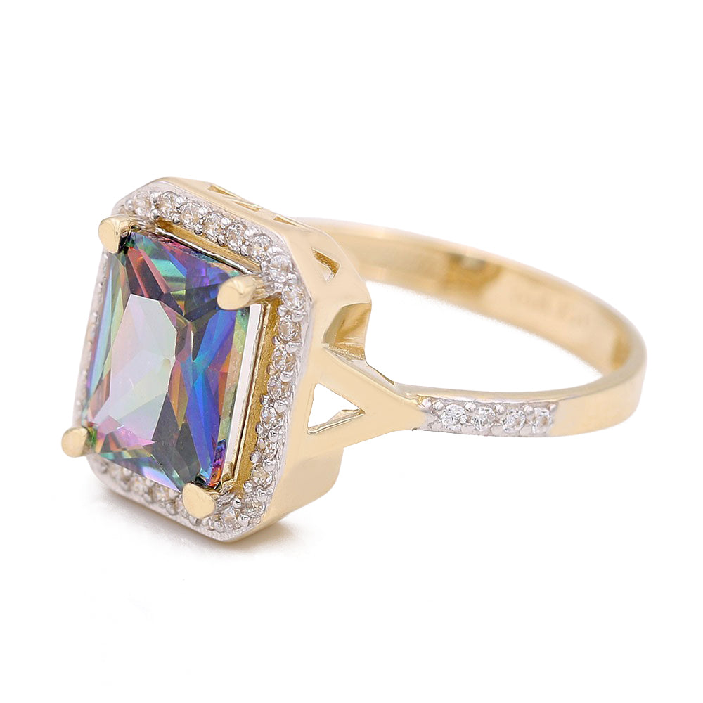 Fashion Ring with Color Center Stone and Cubic Zirconias