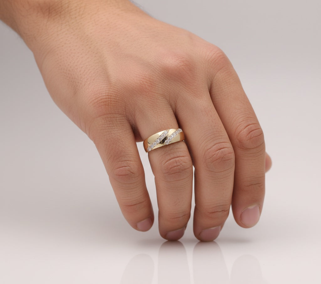 14K Yellow Gold Men’s Wedding Band / Stone: Cz / Size: 10.5 / Weight: 4.2 GR / DEEMWB4BS-6