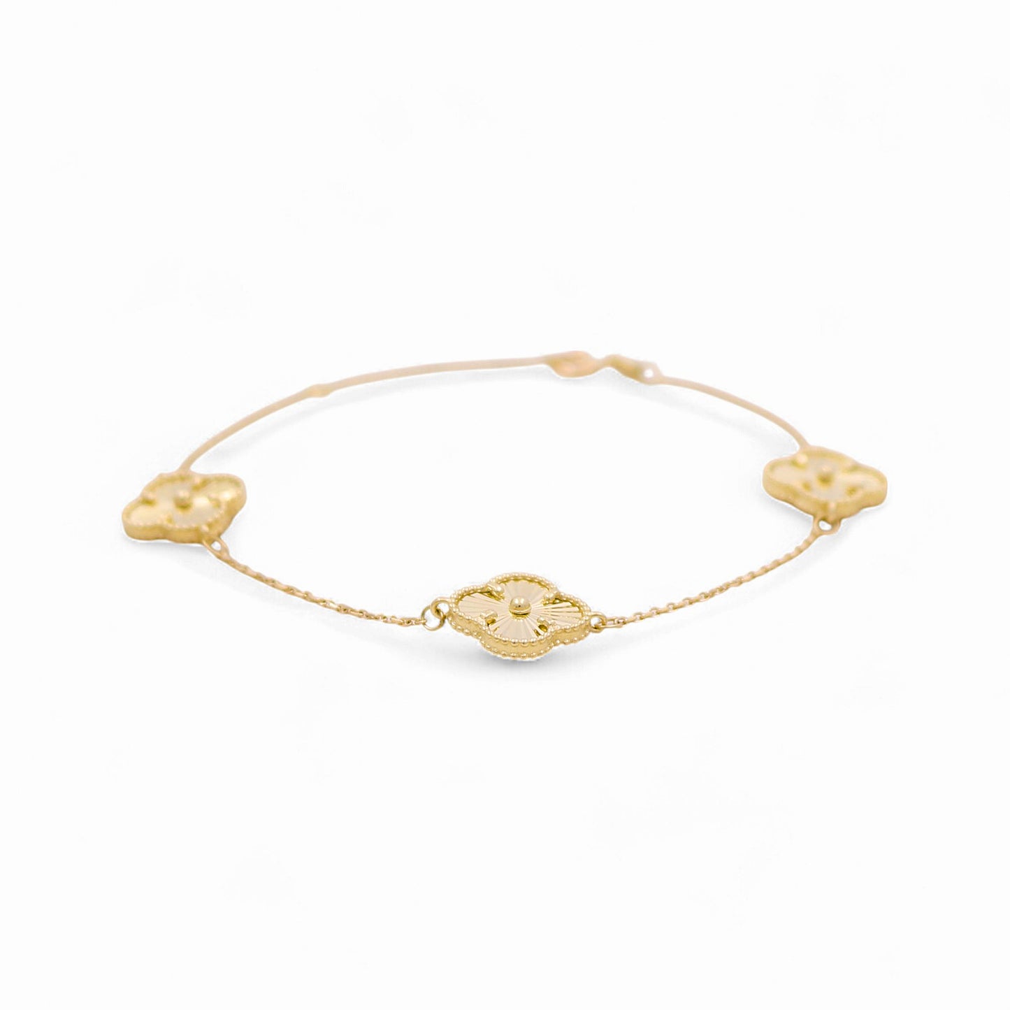 10K Yellow Gold Three Clover Women's Bracelet / Size: 7” / Weight: 3.7 GR / CQWB0CLV