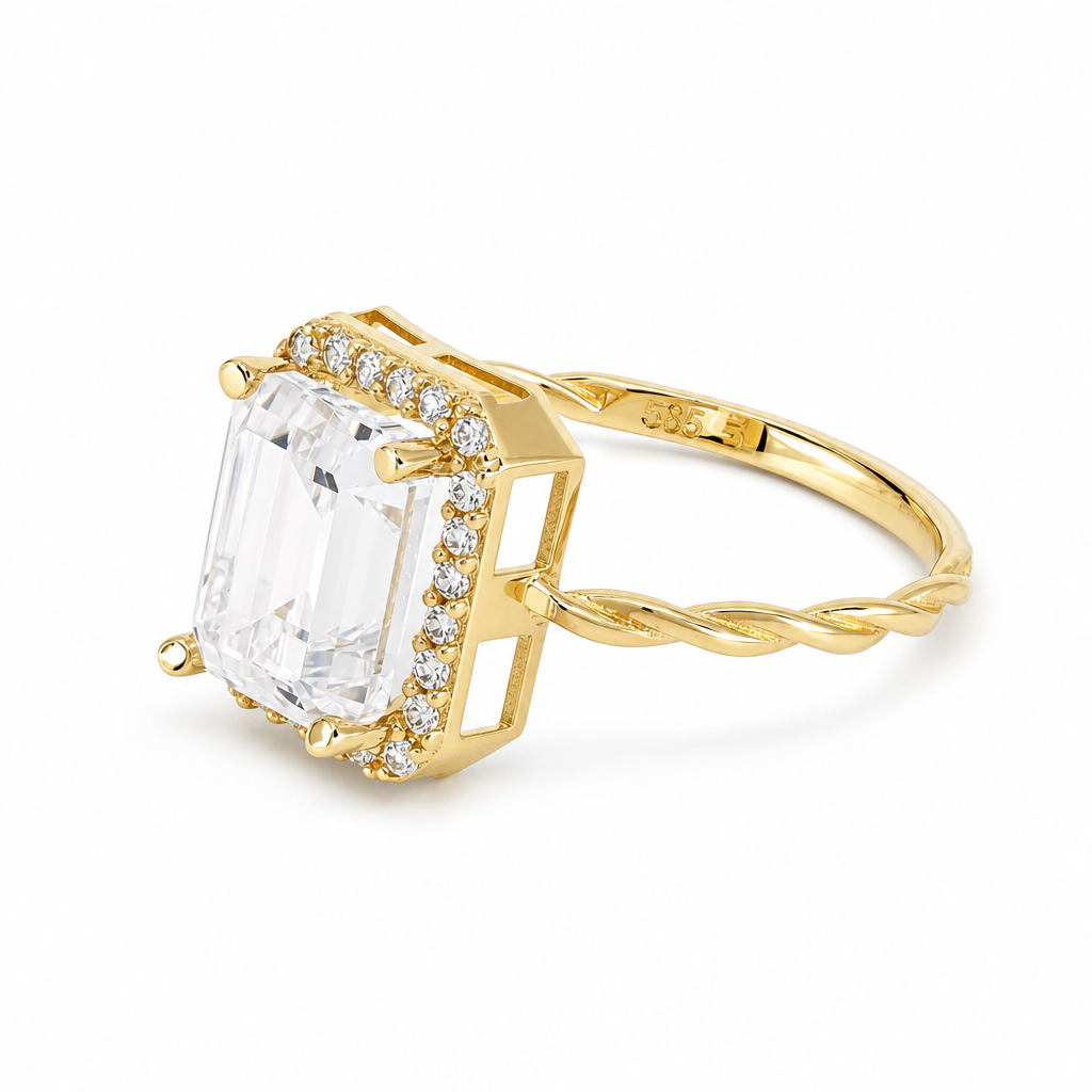 14K Yellow Gold Twist Women's Ring with White Cz / Size: 7 / Weight: 2.6 GR / BCFWR4FS-2