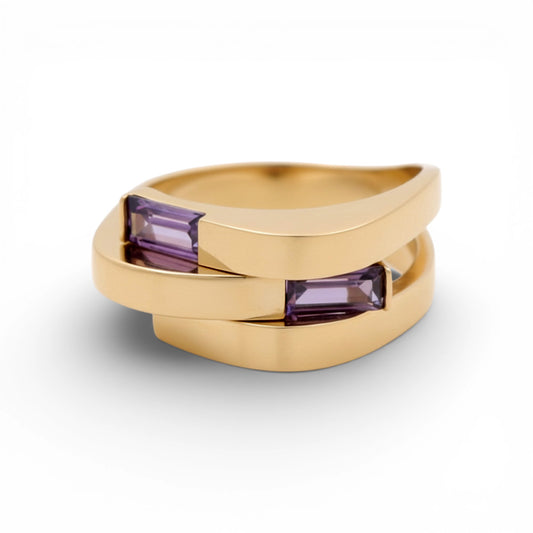 14K Yellow Gold Fashion Women's Ring with Purple Cz / Size: 7.5 / Weight: 3.2 GR / QR-51
