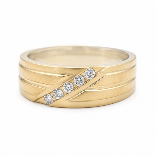 14K Yellow Gold Men's Wedding Band / Size:10 / Stone: Cz / Weight: 4.5 GR / KEEMWB4BS-34