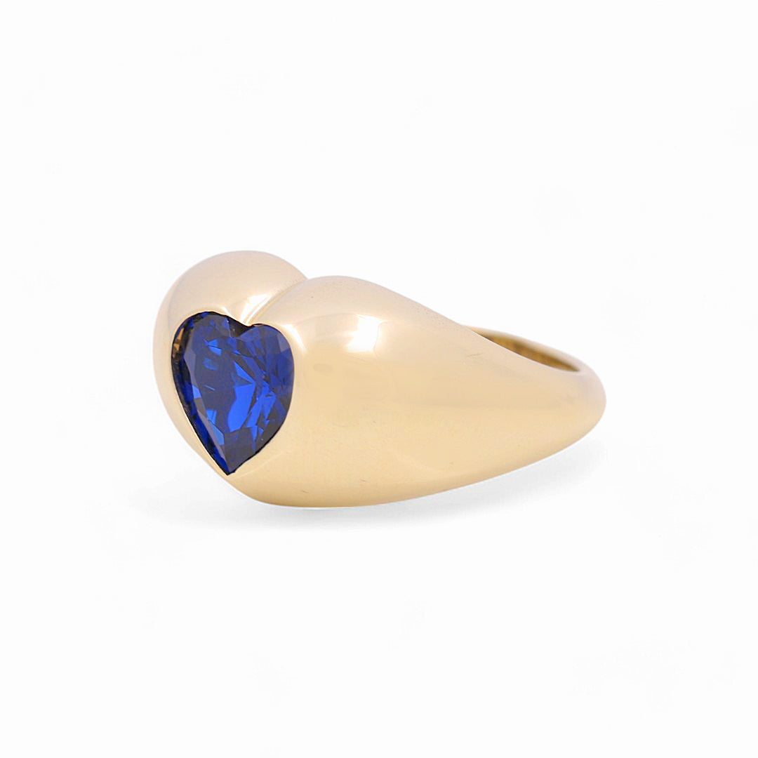 10K Yellow Gold Women's Heart Ring with Blue Cz / Size: 7 / Weight: 3.2 GR / Y24-1100