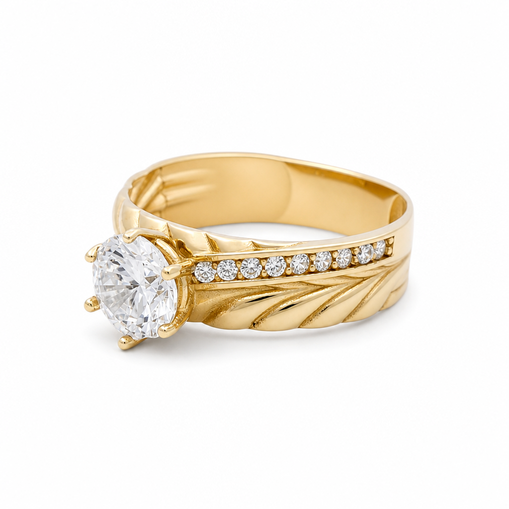 14K Yellow Gold Women’s Bridal Ring / Stone: Cz / Size: 7.5 / Weight: 2.7 GR / CEEWR4BS-18
