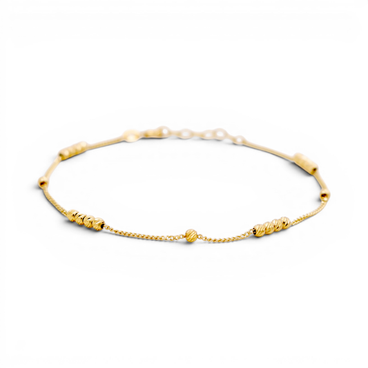10K Yellow Gold Fashion Link Bracelet with Diamond Cut Balls / Size: 7” / Weight: 1.2 GR / DQWB0BLL-3