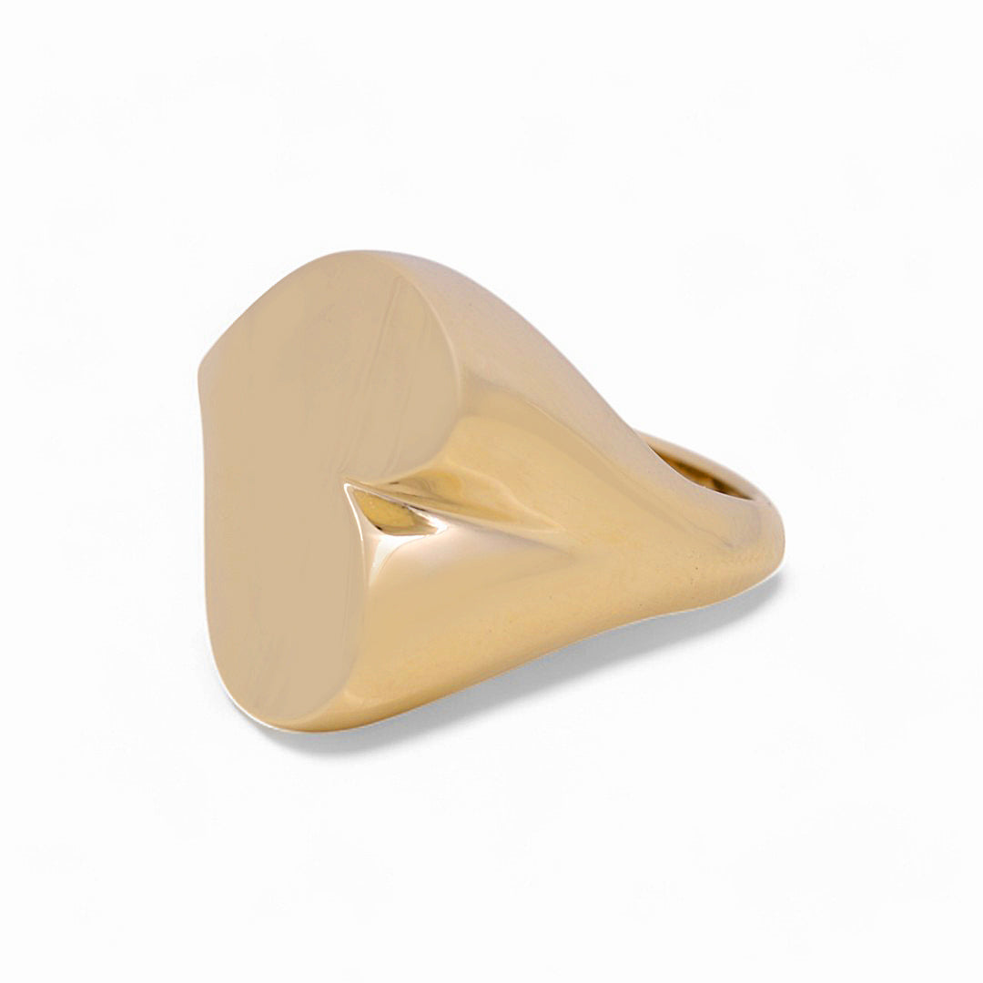 14K Yellow Gold Heart Women’s Ring / Weight: 2.7 GR / Size: 7 / Y24-880