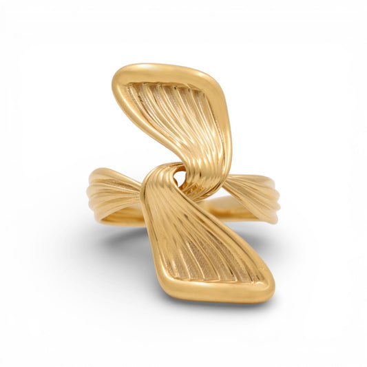 14K Yellow Gold Fashion Ribbon Women's Ring / Size: 8.5 / Weight: 3.5 GR / QR-55