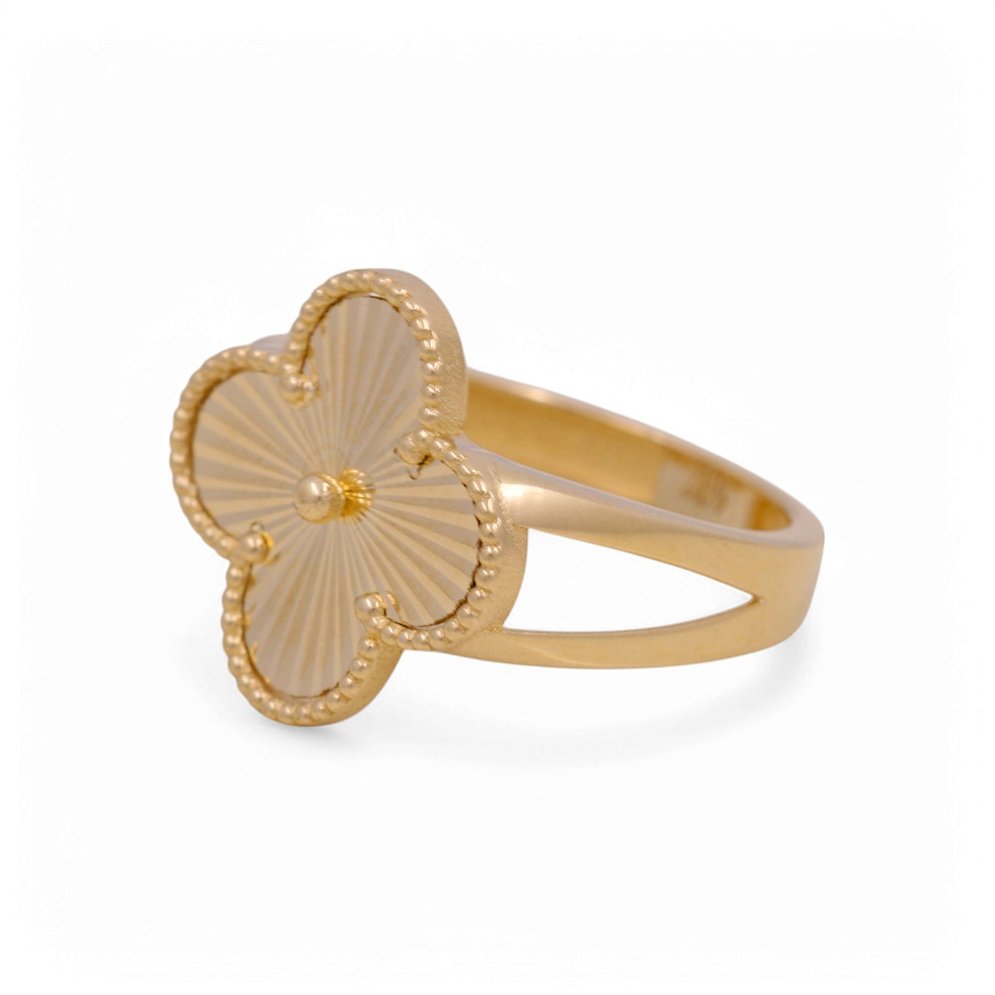 14K Yellow Gold Clover Women's Ring / Size: 7 12MM / Weight 2.4 GR / DOWR4CLV-1