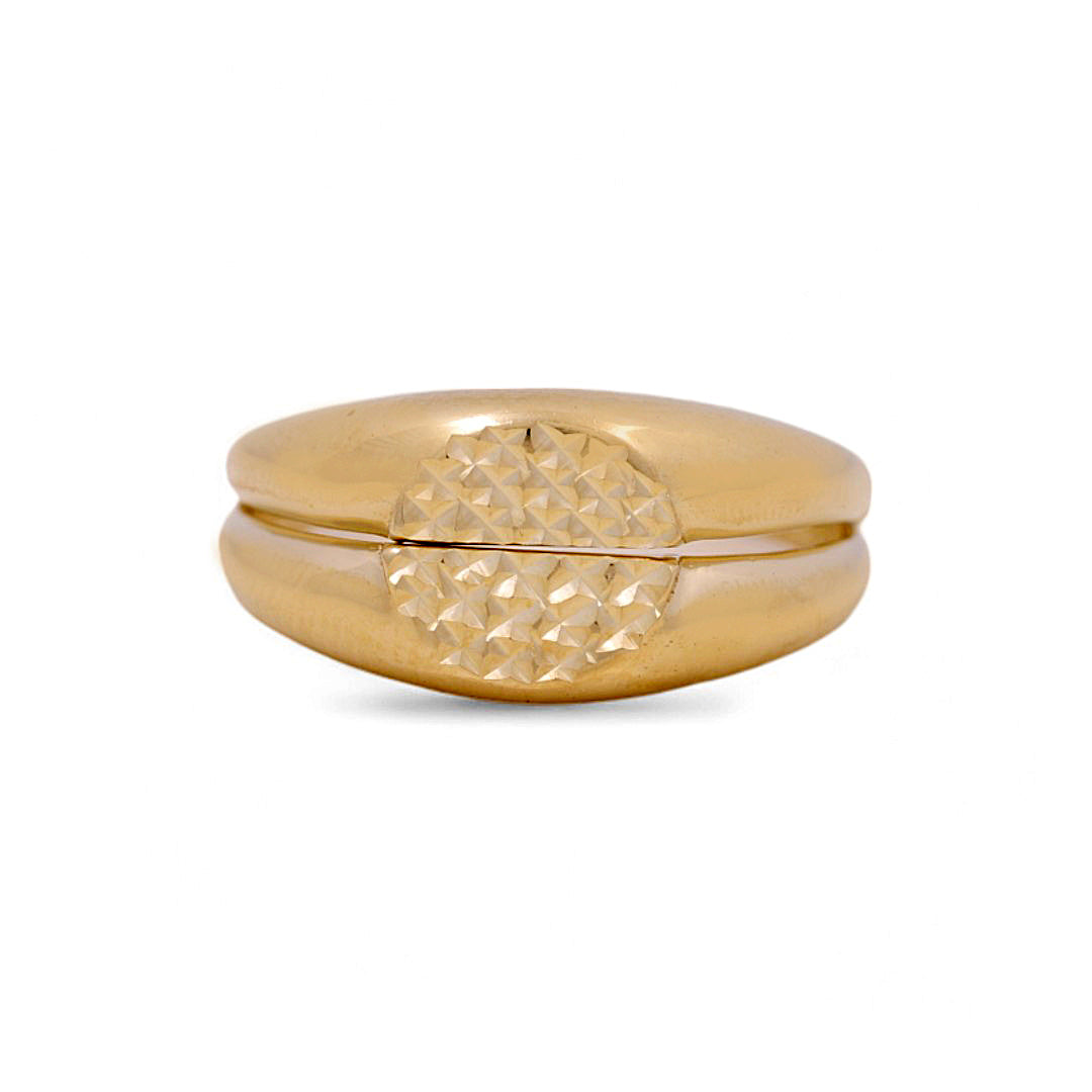 10K Yellow Gold Woman’s Diamond Cut Ring / Size:7 / Weight: 2.7 GR / COWR0DC-7