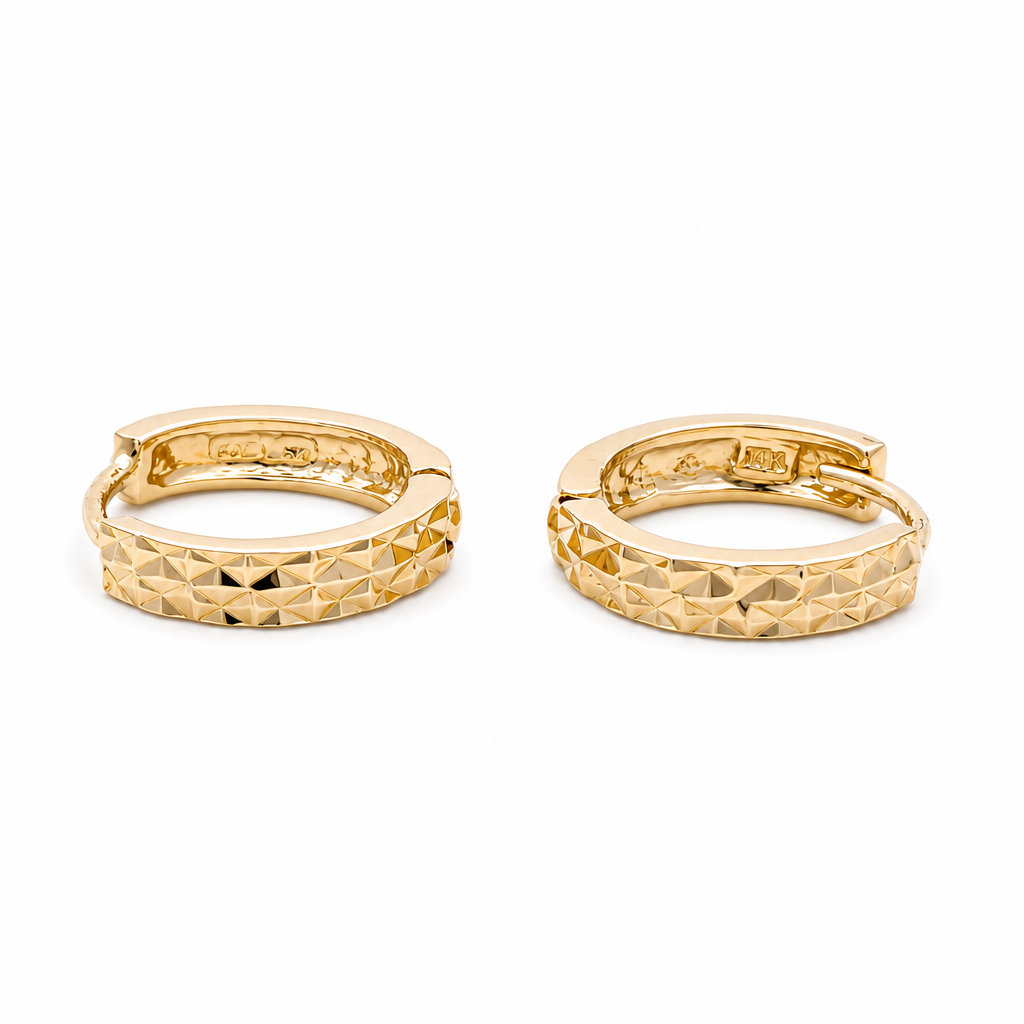 14K Yellow Gold Small Hoops Earrings with Diamond Cut / Size: Small / 1853000
