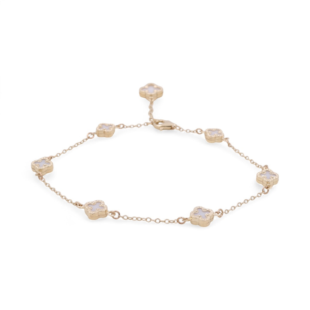 14K Yellow Gold White Clover Women Bracelet / Size: 7” / Weight: 3.9 GR / BOWB4CLV-1