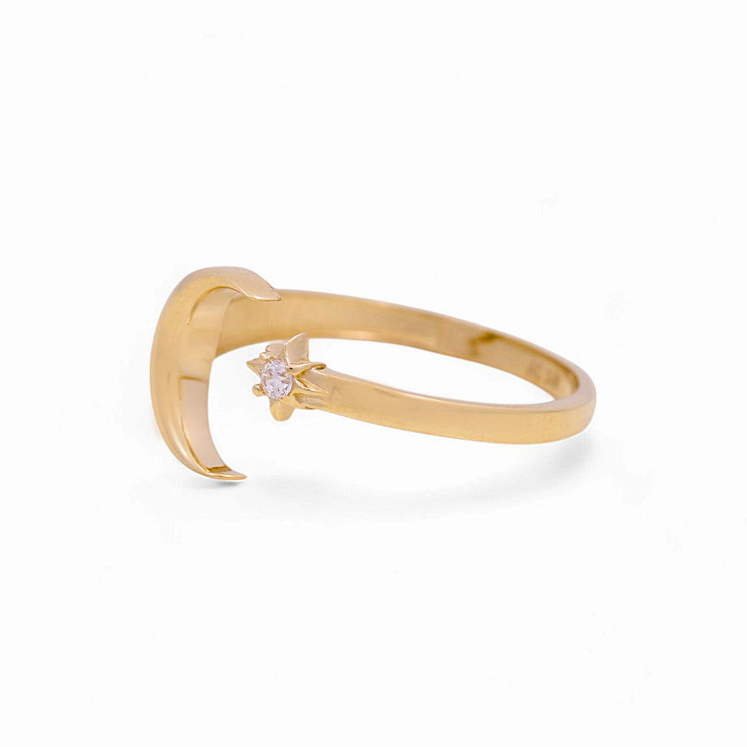 14K Yellow Gold Moon and Star Women's Ring with White Cz / Size: 8 / Weight: 1.6 GR / P02CR-2801