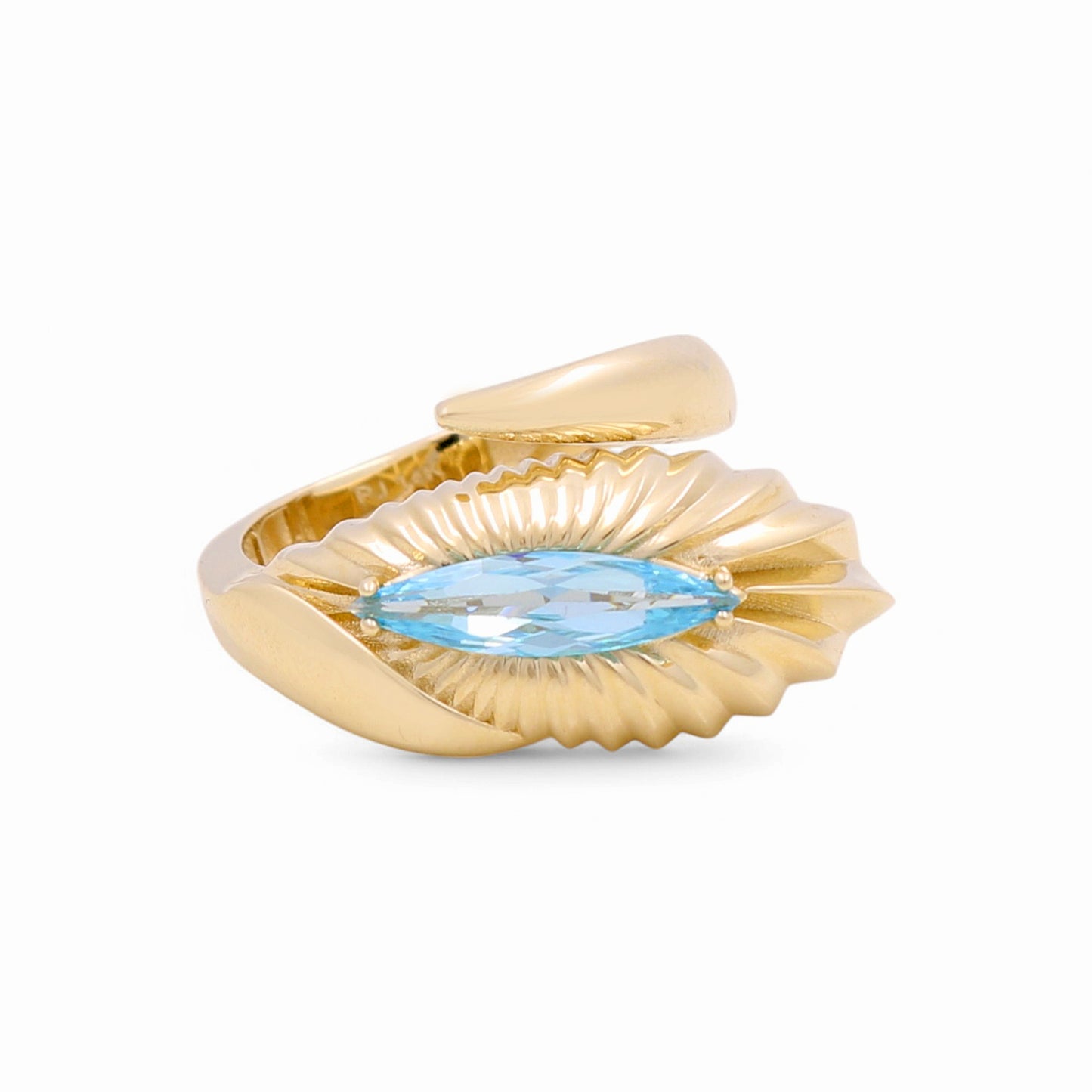 14K Yellow Gold Fashion Women's Ring with Blue Cz / Size: 9 / Weight: 4.9 GR / CPWR4FS-7
