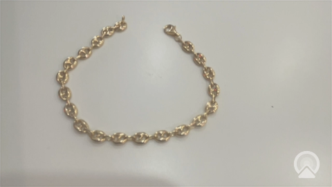 14K Yellow Gold GG Women's Bracelet / Size 7" / Weight: 3.6 GR / DQWB4GG