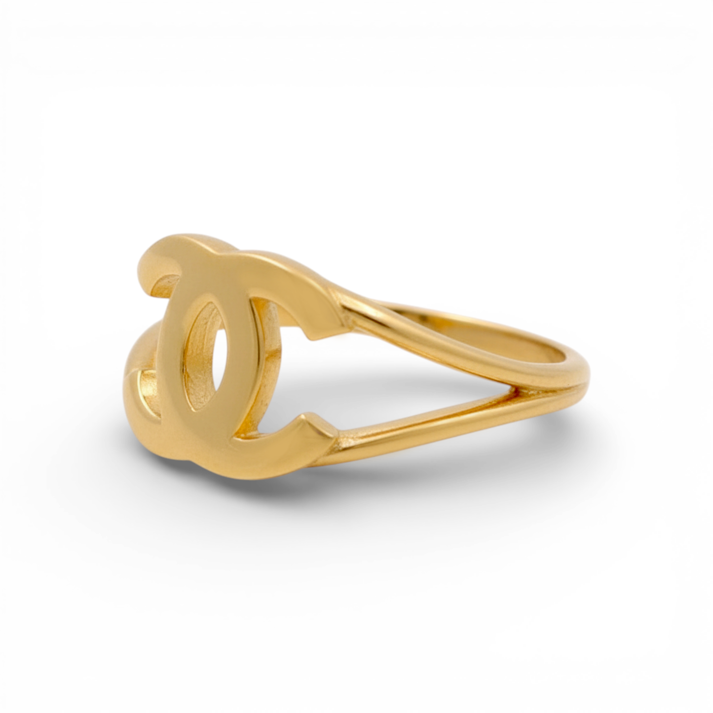 14K Yellow Gold CC Women's Ring / Size: 7.5 / Weight: 2.6 GR / P55R-88