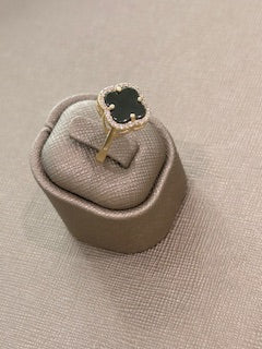 BOWR4CLV 14k B Cz Weight 2.6gr Green Clover women ring