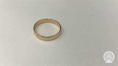 14K Yellow Gold Men’s Wedding Band / Size:11 / Weight: 3.7GR / 351-60416