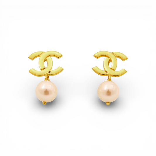 14K Yellow Gold CC Women's Stud Earrings with Pearl / Weight: 1.8 GR / P55C-645