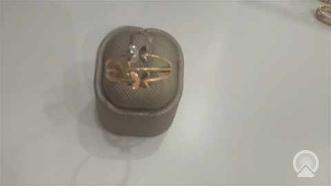 14K Yellow, White and Rose Gold Butterflies Women's Ring / Size: 8 / Weight: 1.7gr / DQWR3T4BT