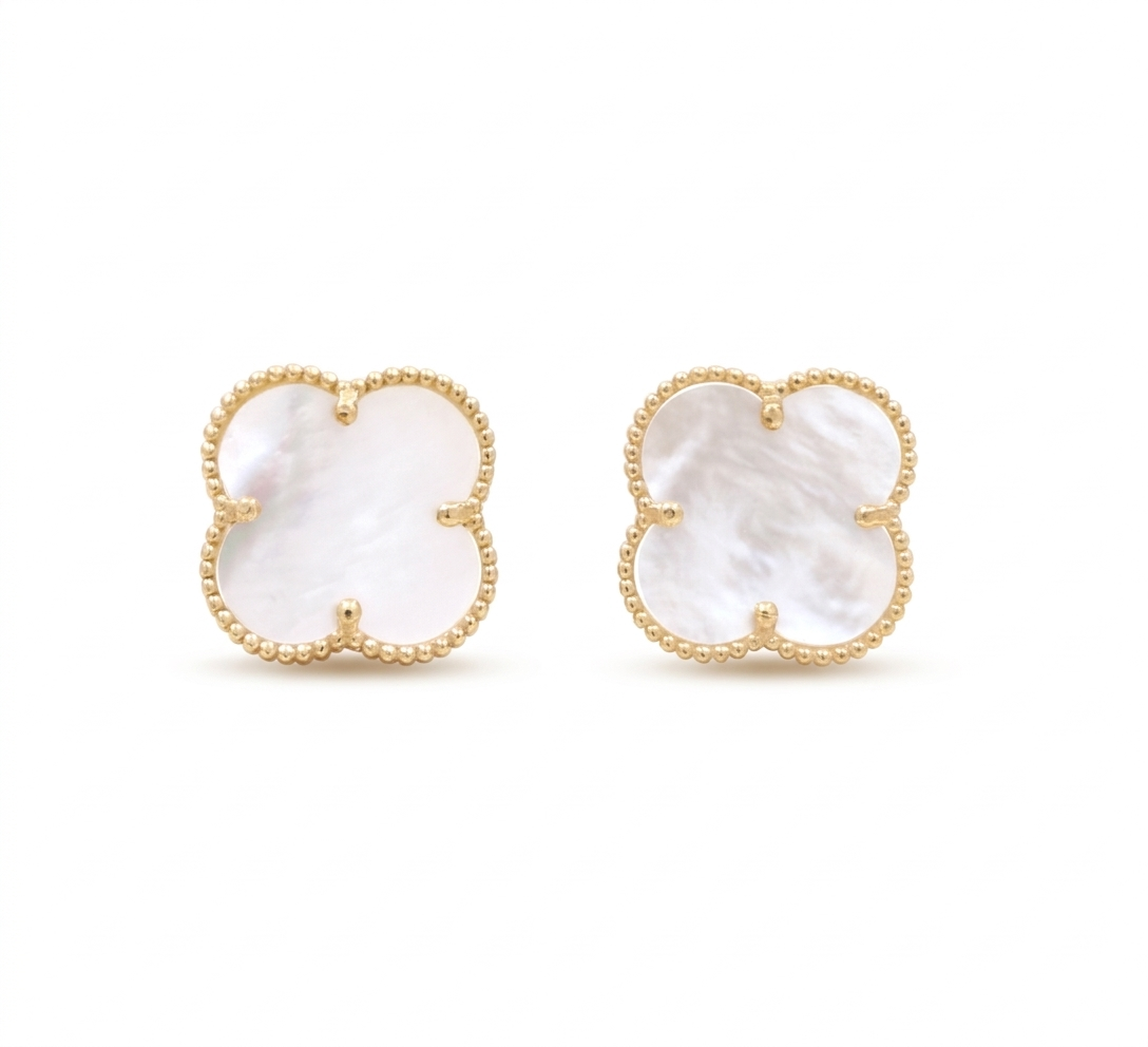 10K Yellow Gold Mother of Pearl Clover Stud Earrings / Size: 10MM / Weight: 1.8 GR / DQES0CLV