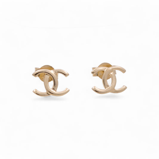 14K Yellow Gold Fashion CC Stud Earrings / Weight: 1.8 GR / DQES4CC