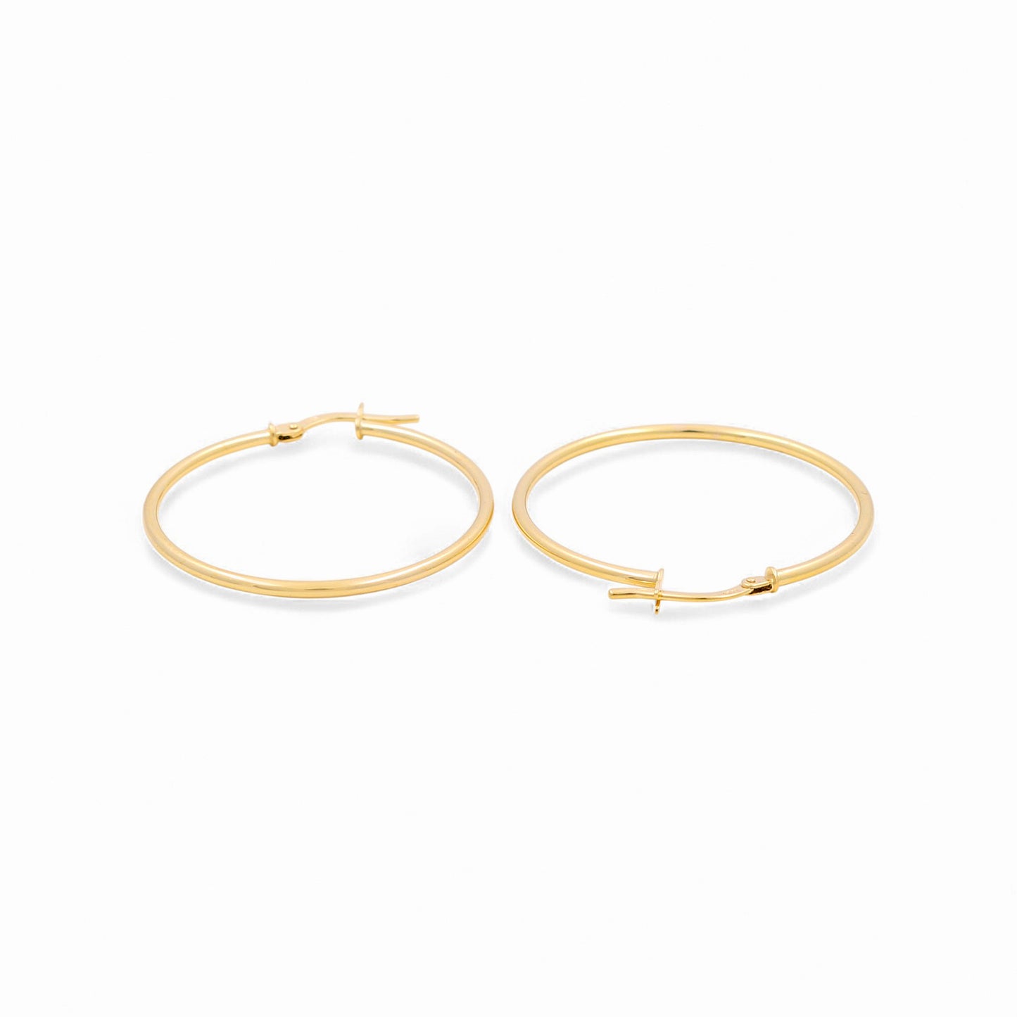 14K Yellow Gold Hoops Earrings / Size: 1.5mmx30mm / Weight: 1.1 GR / 240-00732