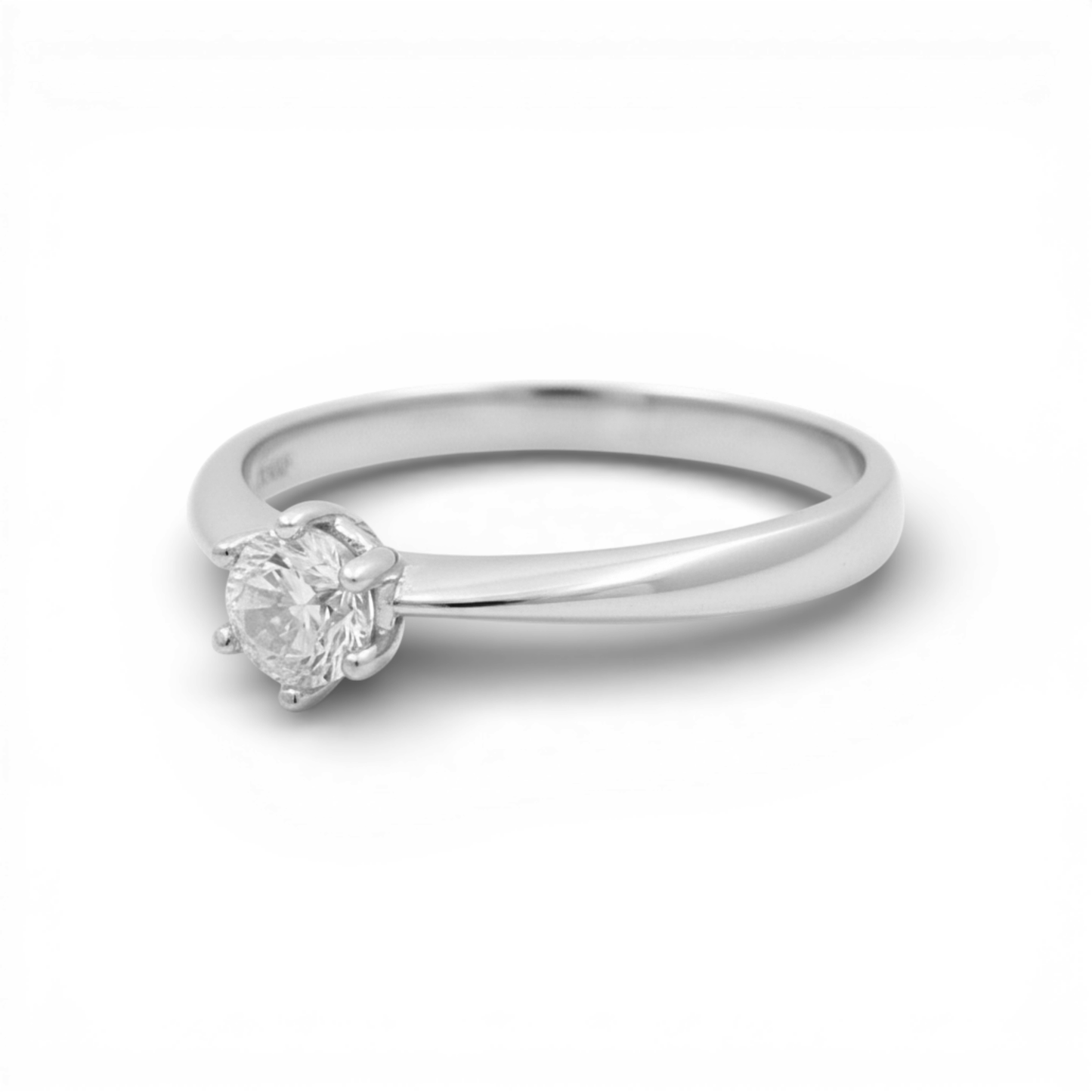10K White Gold Women's Engagement Ring / Stone: Cz / Size: 8.5 / Weight: 1.3 GR / CQWR0ER-6