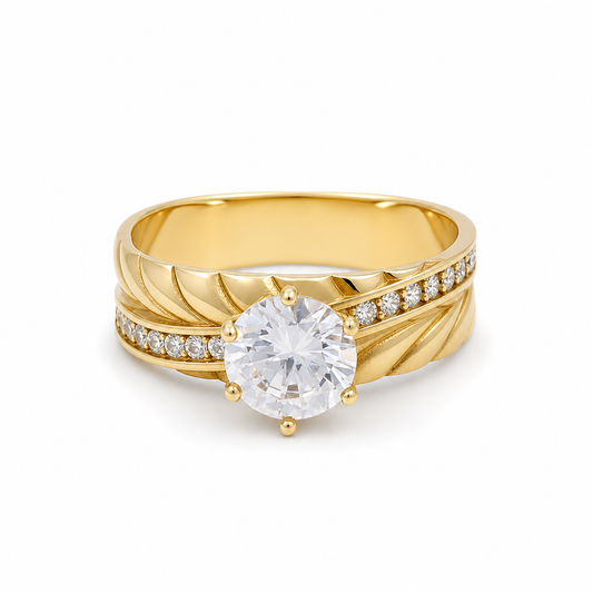 14K Yellow Gold Women’s Bridal Ring / Stone: Cz / Size: 7.5 / Weight: 2.7 GR / CEEWR4BS-18