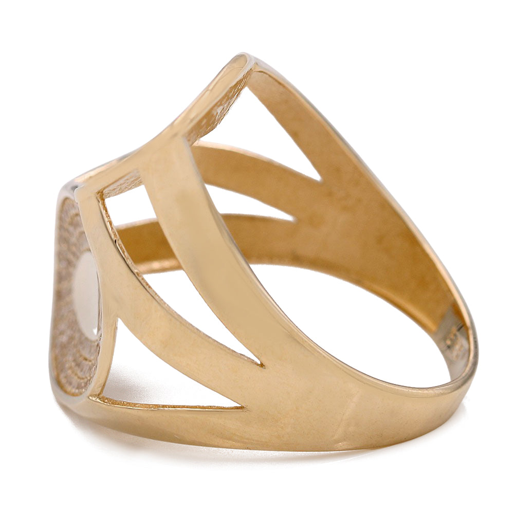 Fashion Ring with Cubic Zirconias