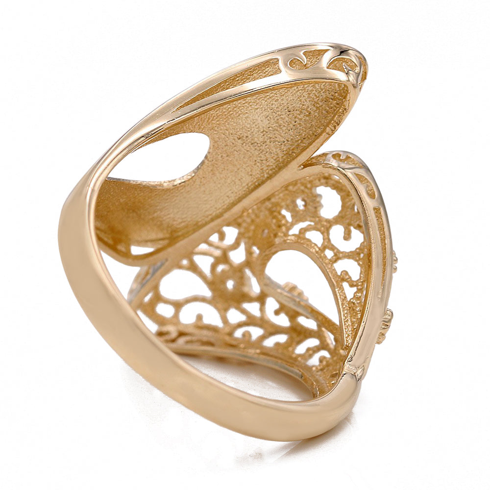 Fashion Ring with Cubic Zirconias