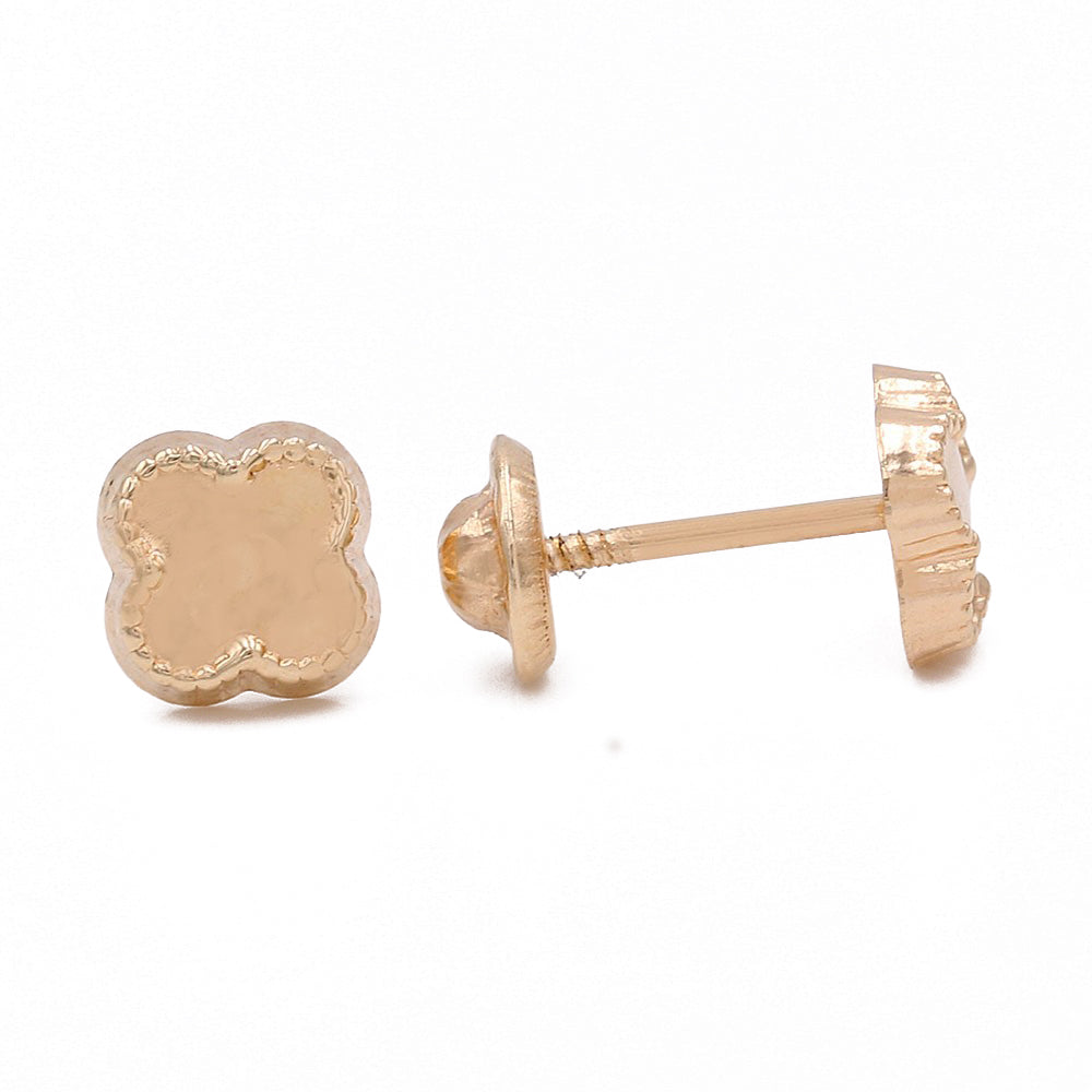 Fashion Flower Shape Earrings