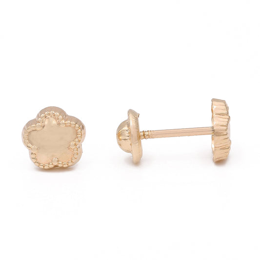 Fashion Flower Shape Earrings