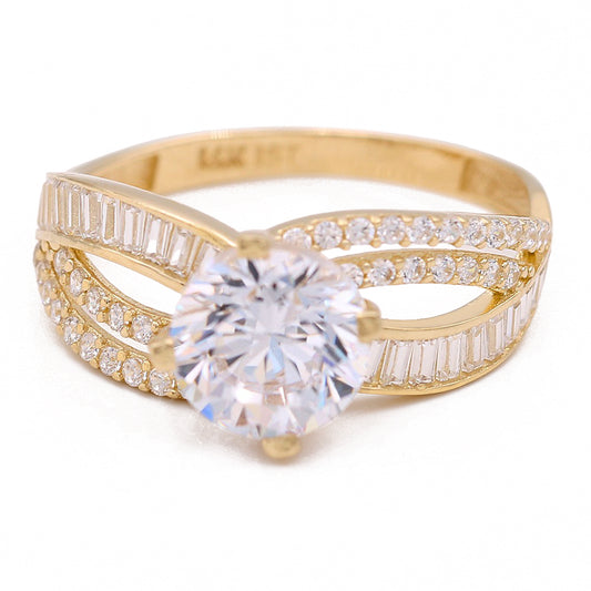 Fashion Ring with Center Stone and Cubic Zirconias