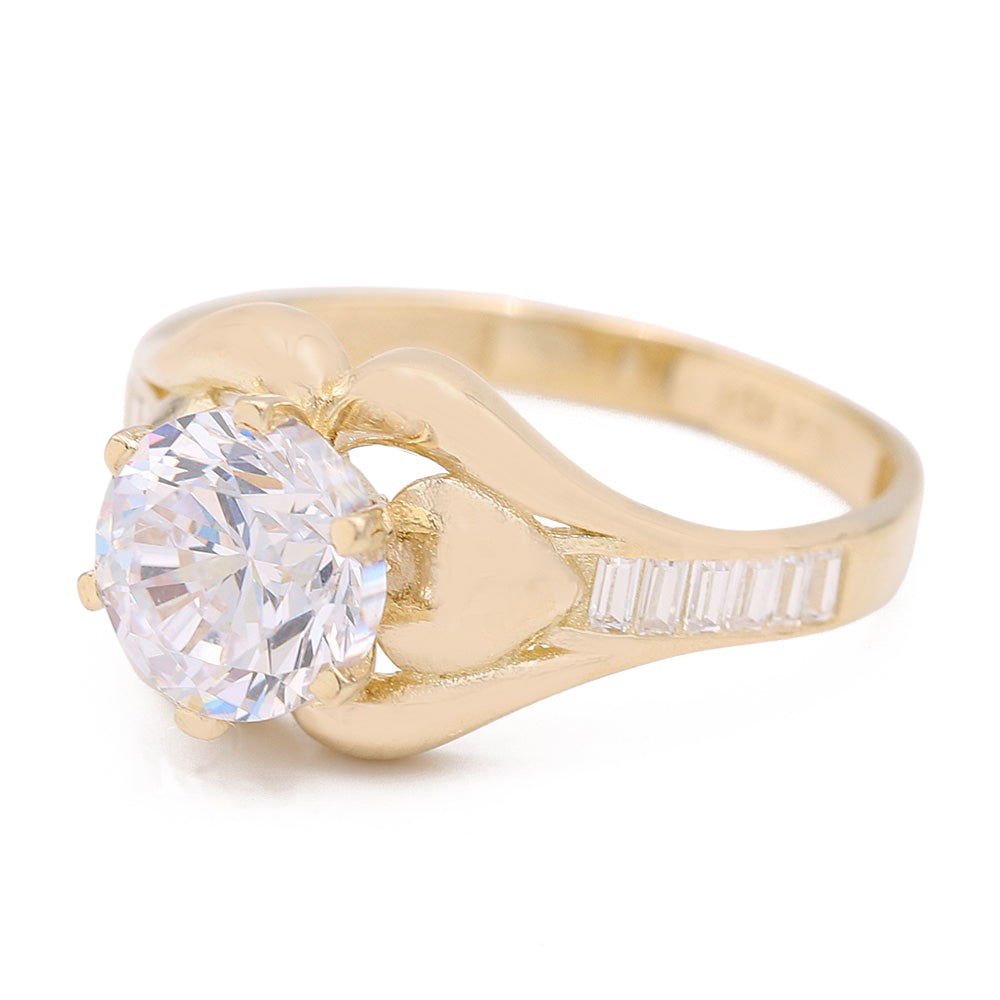 Fashion Ring with Center Stone and Cubic Zirconias