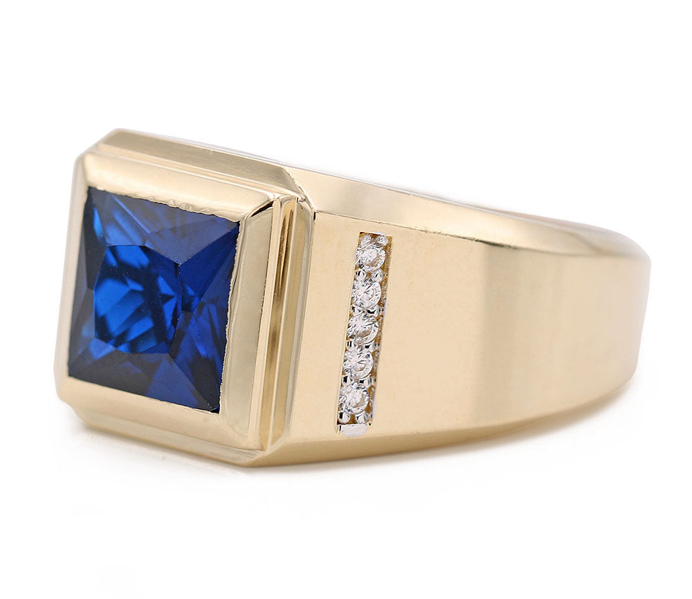 Fashion Ring with Blue Center Stone