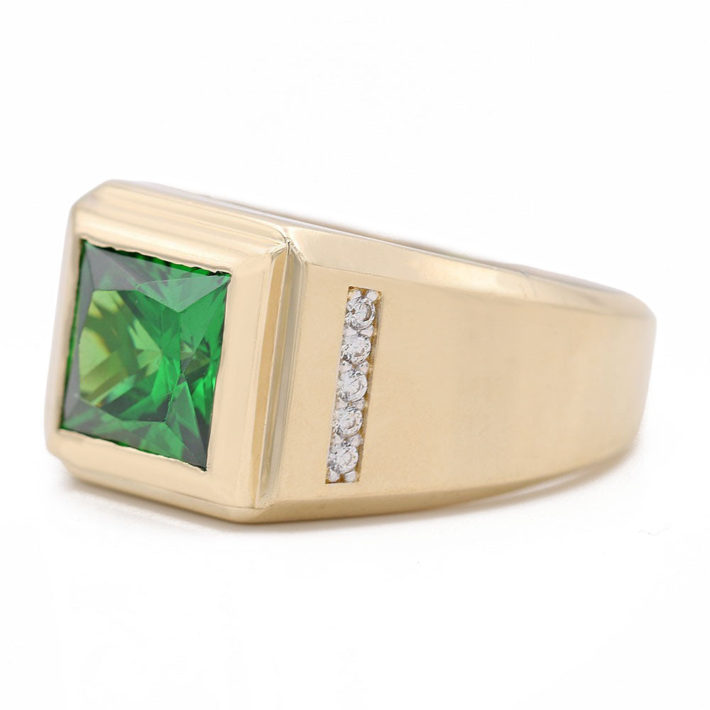 Fashion Ring with Green Center Stone