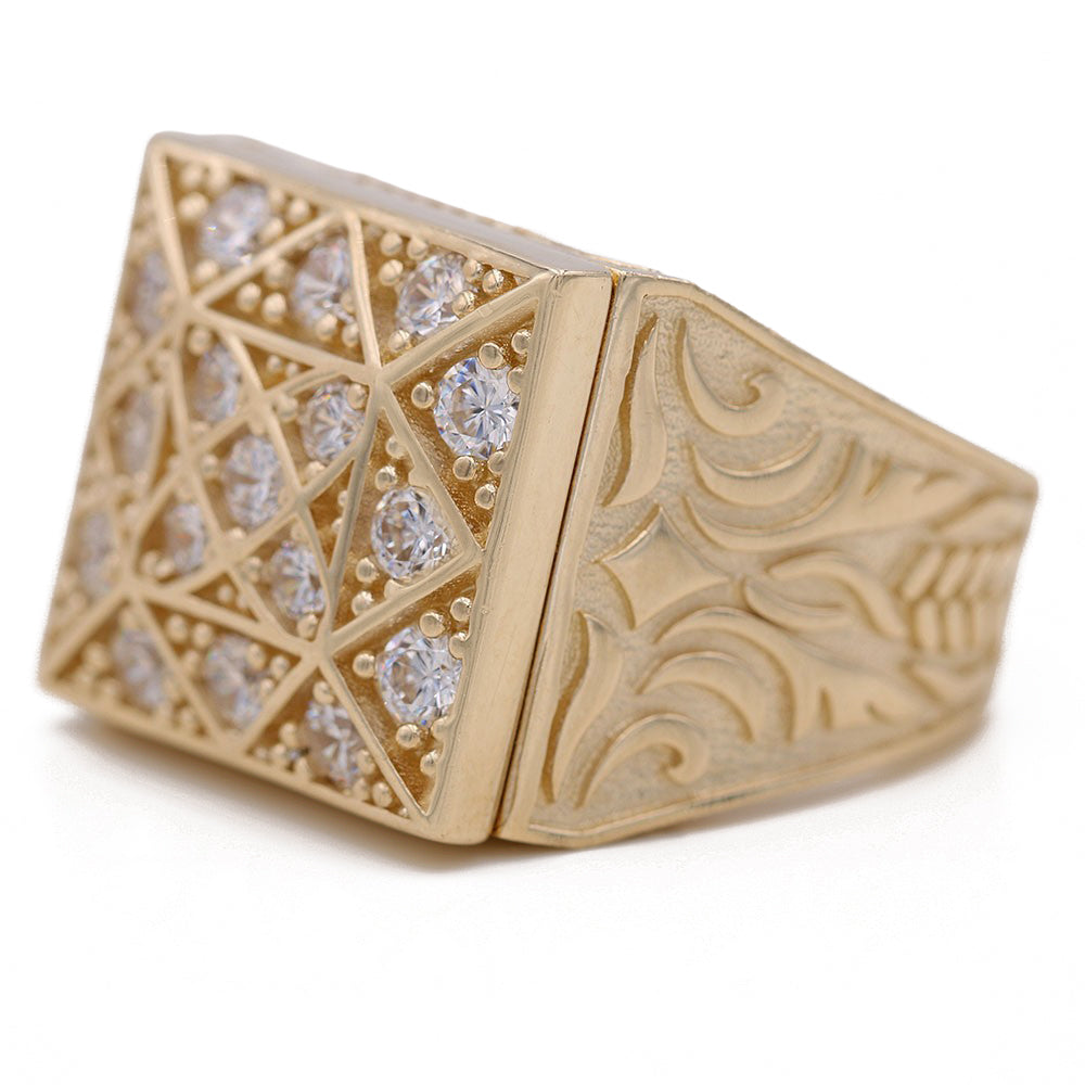 Fashion Ring with Cubic Zirconias