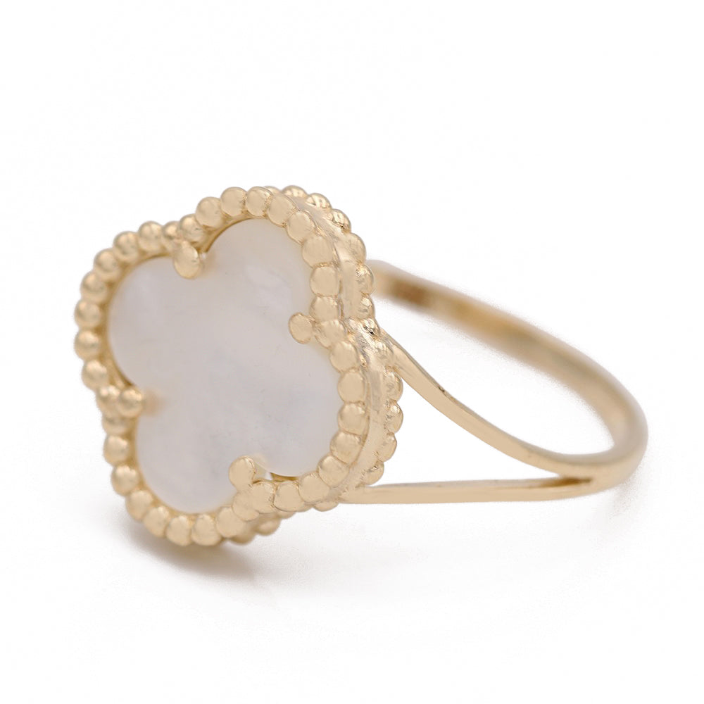 Flower Ring with Mother of Pearl